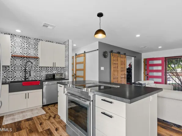 7647 E CATALINA Drive, Scottsdale, AZ 85251