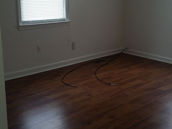 4th image of 1905 Laurans Ave