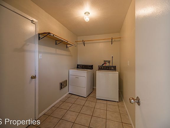 5th image of 13109 Camino Del Norte NE