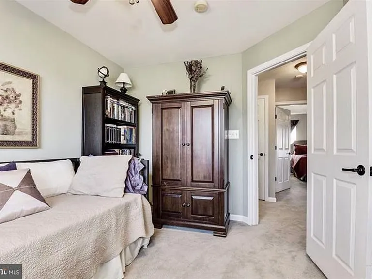1617 Potomac Greens Dr #B — Photo 17