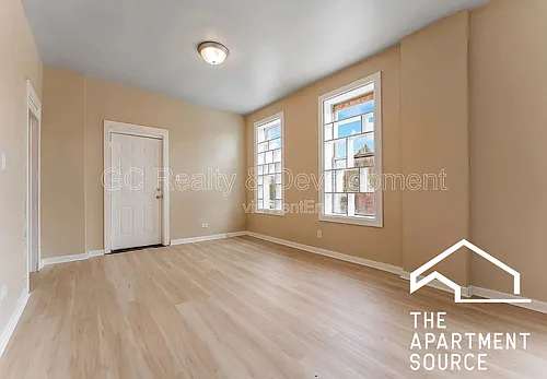 3328 W Chicago Ave #2R Photo 1