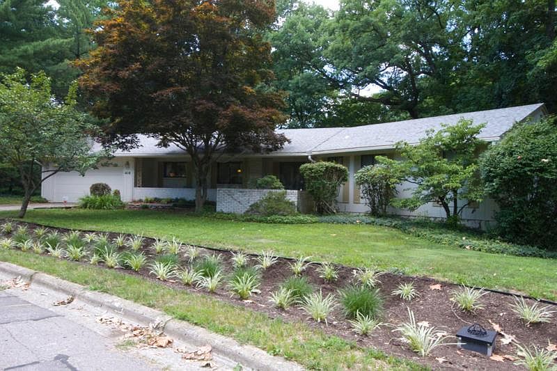 1st image of 406 Village Dr