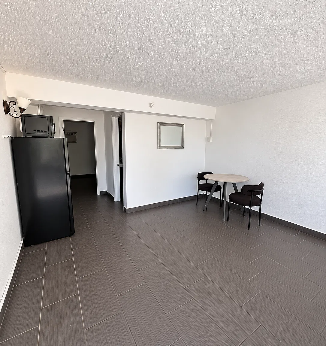 1 bed, $1,100 — Photo 4