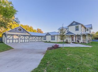 11896 Walsingham Rd, Seminole, FL 33778