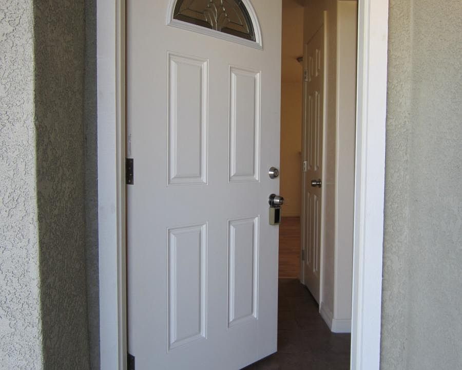 1st image of 3024 Montano Dr