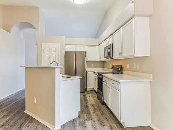 5th image of 7541 E Navarro Ave