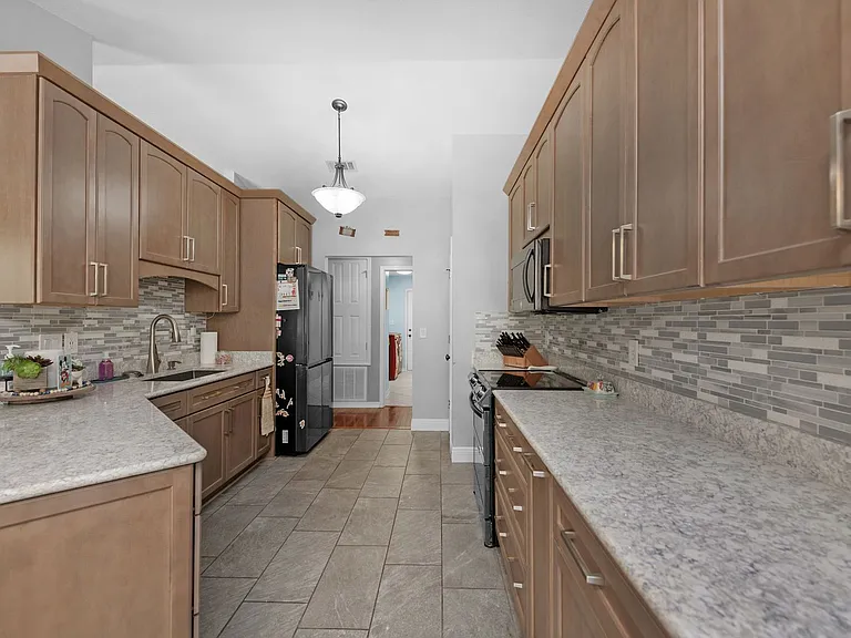 7017 Brighton Oaks Blvd — Photo 5