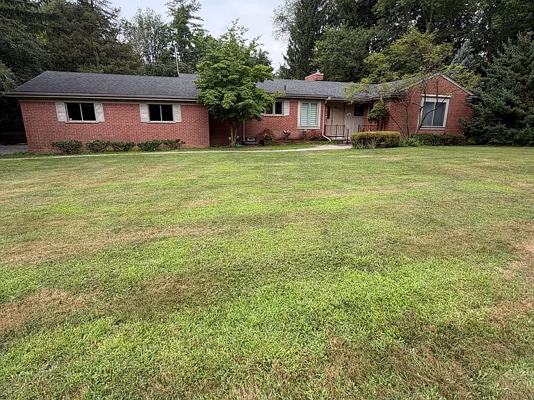 3520 Rayburn Rd — Photo 11