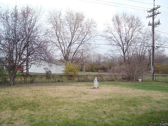 3rd image of 2424 Acorn Dr