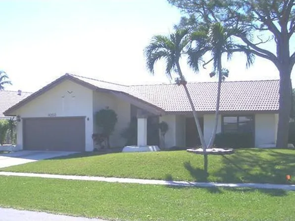 6050 Amberwoods Dr, Boca Raton, FL 33433