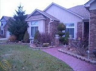 40820 Brightside Ct, Sterling Heights, MI 48310