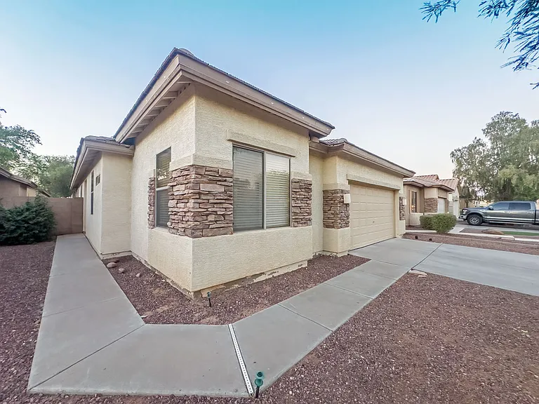 12746 W Redondo Dr — Photo 2