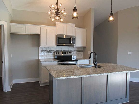 4th image of 5285 N Pebblecreek Ct