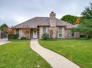 524 Heneretta Dr, Hurst, TX 76054