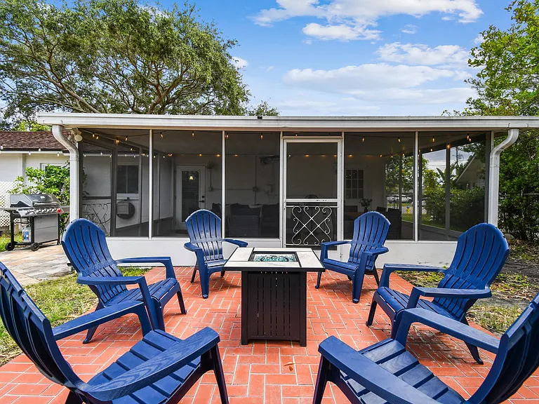 8611 Driftwood Dr — Photo 13