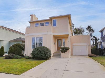 67 Bayside Ct, Margate, NJ, 08402