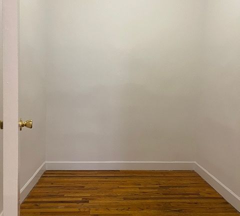 4th image of 11 Stanton St