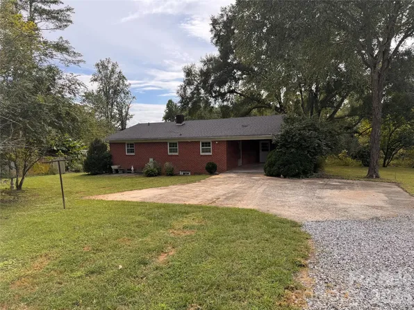 1167 Piedmont Rd, Morganton, NC 28655