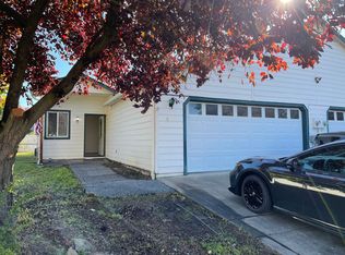 572 Mountain View Dr, Central Pt, OR 97502