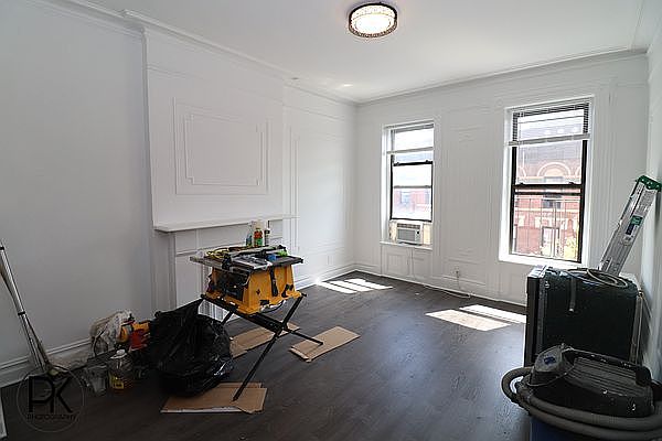 1st image of 122 Bedford Ave #4FR