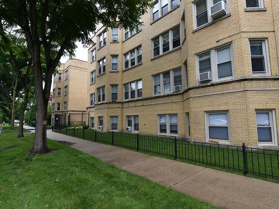1st image of 1754 W North Shore Ave APT 3