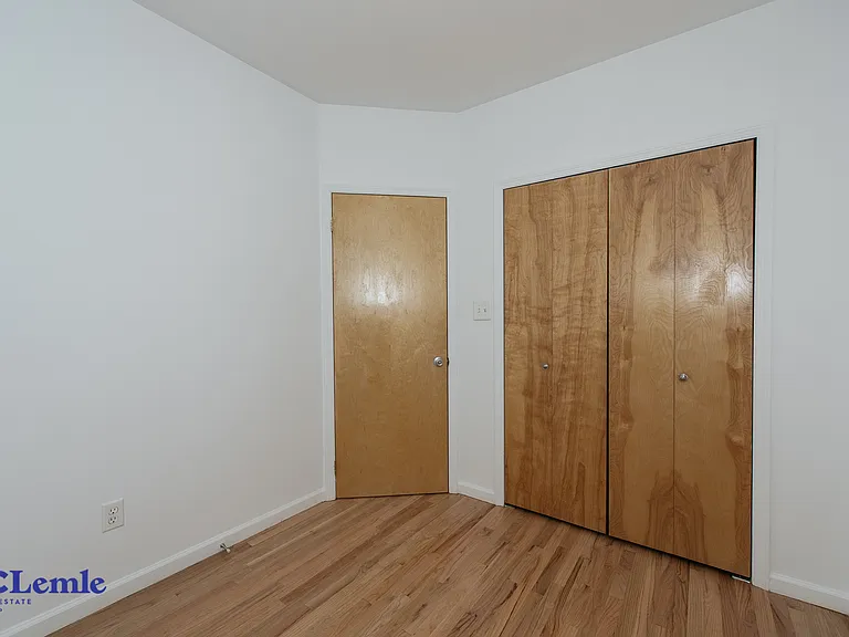 141 E 26th St #3F — Photo 6
