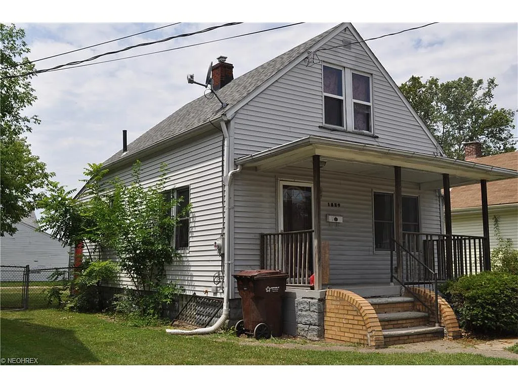 1829 Root Ave NE photo 1