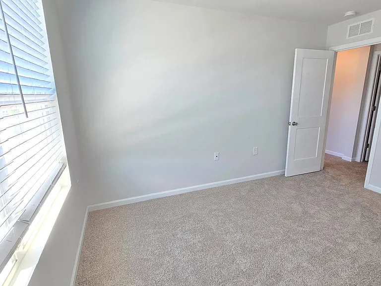 5035 Kota St — Photo 28
