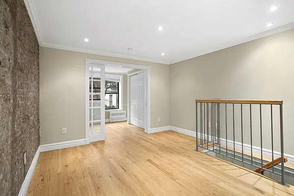 Rented by Cooper & Cooper Real Estate | media 3