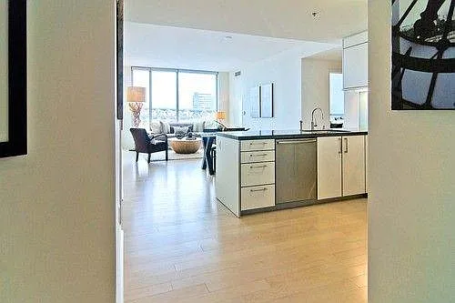 2 bed, 1180 sqft, $8,500 — Photo 2