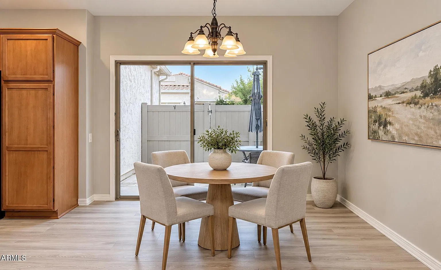 3 bed, 2.5 bath, 1454 sqft, $2,345 — Photo 4