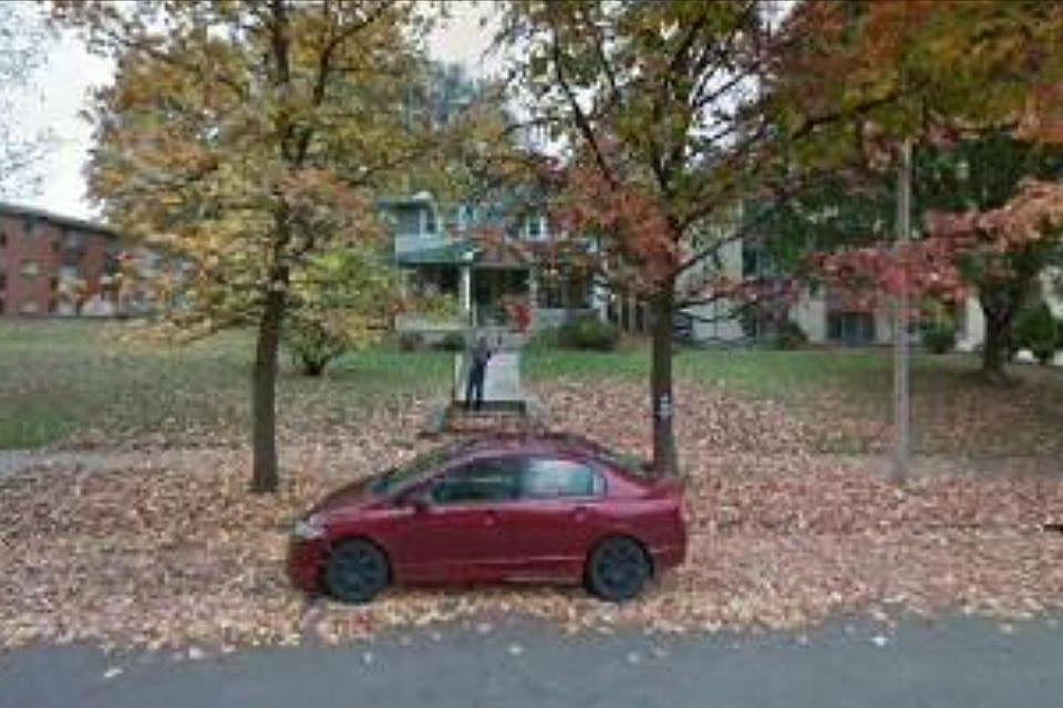 1st image of 302 Grafton Ave