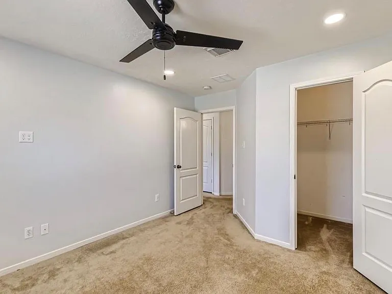 18919 Squirrel Oaks Dr — Photo 26