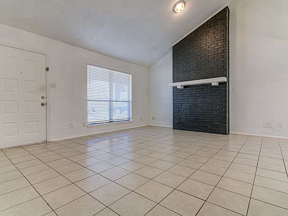 3rd image of 1202 Westcott Dr #A