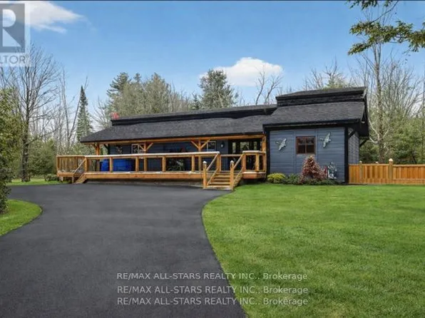 28 Pine Ridge Rd, Kawartha Lakes, ON K0M 2L0