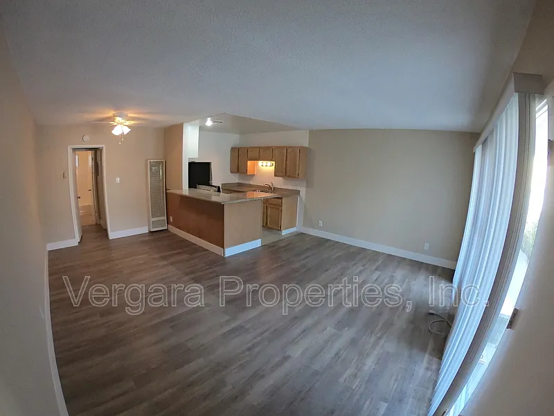 1 bed, 1.0 bath, 650 sqft, $1,995 — Photo 4