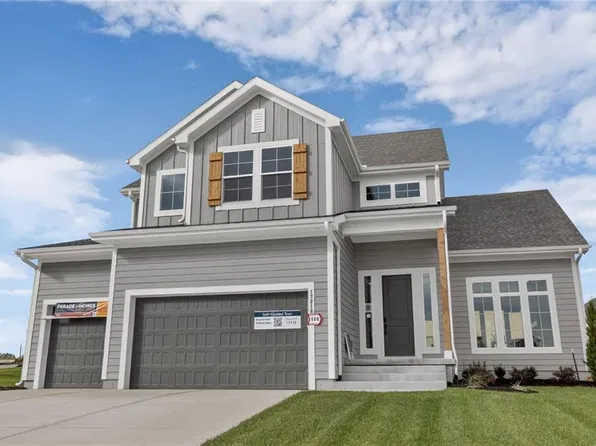 17218 S Heatherwood St, Olathe, KS 66062