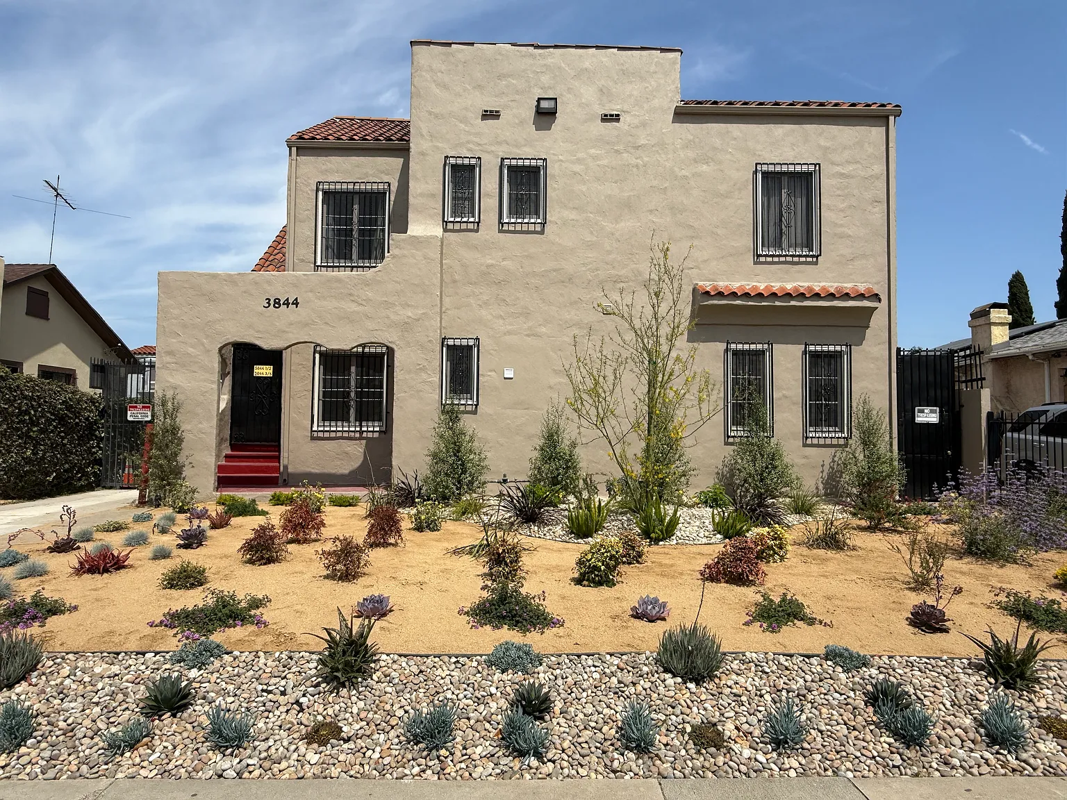 2 bed, 750 sqft, $2,499 — Photo 1