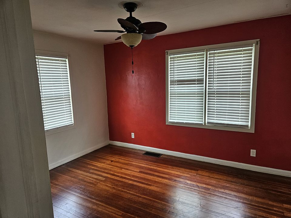 1st image of 703 Chestnut St