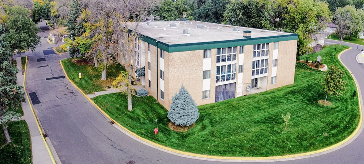 Building Photo - The Groves Apartments