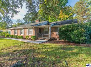203 Poplar Dr, Cheraw, SC 29520
