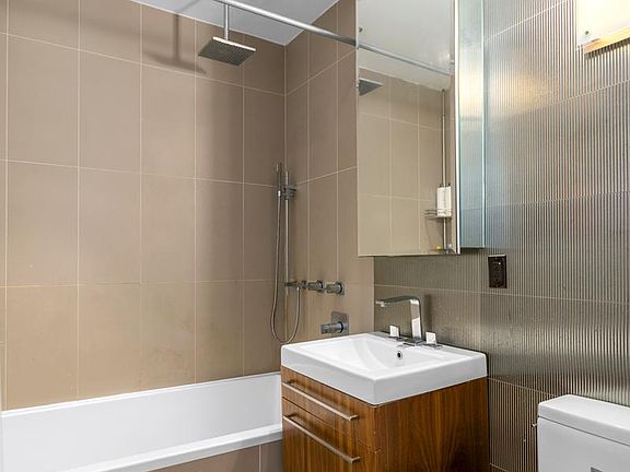5th image of 2626 Jackson Ave APT 703