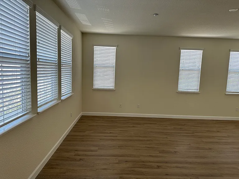 1796 Anastasia Dr — Photo 18