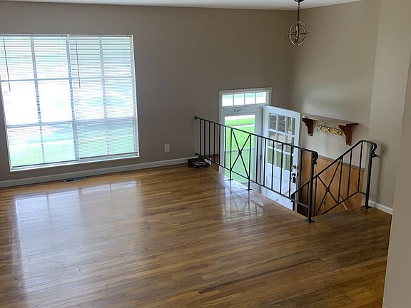 5th image of 4938 Marshall Dr