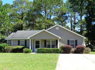 8 Grackle Ln, Beaufort, SC 29906