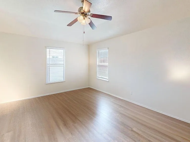 2703 Tara Dr — Photo 19