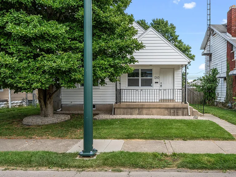 1210 Arbor Ave — Photo 24