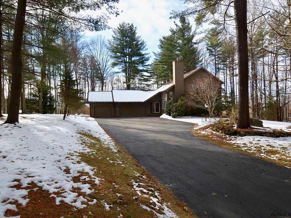 1st image of 28 S Greenfield Rd