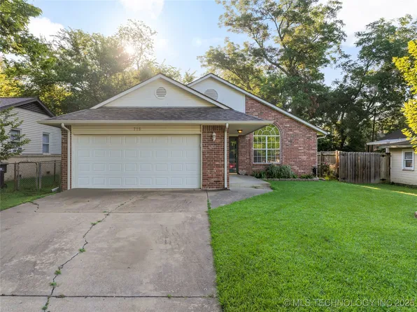 715 S Muskogee St, Sapulpa, OK 74066