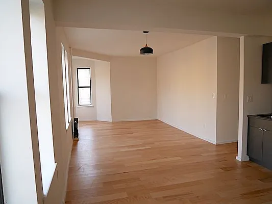 Rented by New Holland Residences | media 20